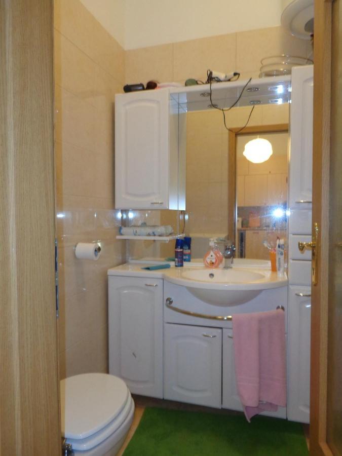 Modern Apartmant In Old City 피란 외부 사진
